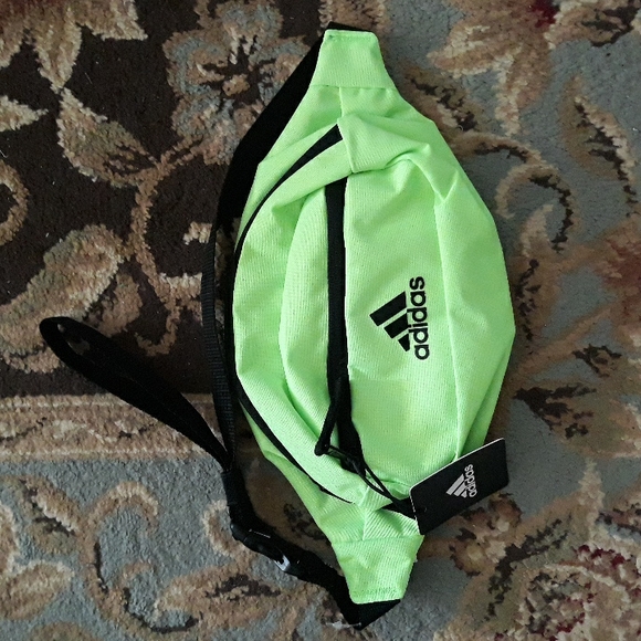3x*Host Pick*Adidas cute fanny pack - Picture 2 of 12